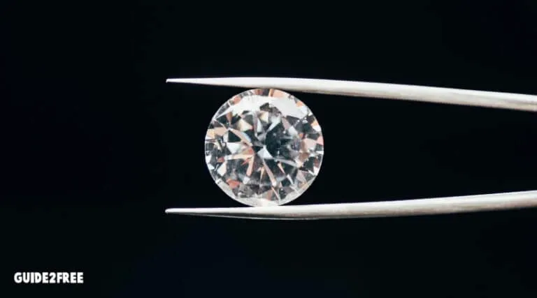 FREE Pair of Diamond Earrings 1 FREE Pair of Diamond Earrings