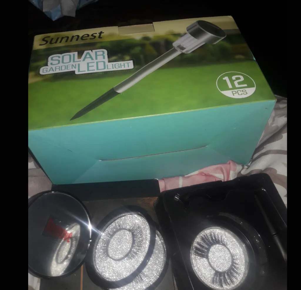FREE Random Items from Amazon Sellers (Direct Ship FREEBIES) 2 FREE Random Items from Amazon Sellers (Direct Ship FREEBIES)